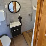 Mihelyuenk Casa de hóspedes 3*